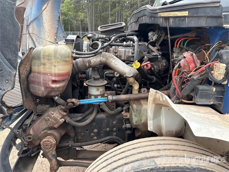 International 4400 Автовишки на базі вантажівки