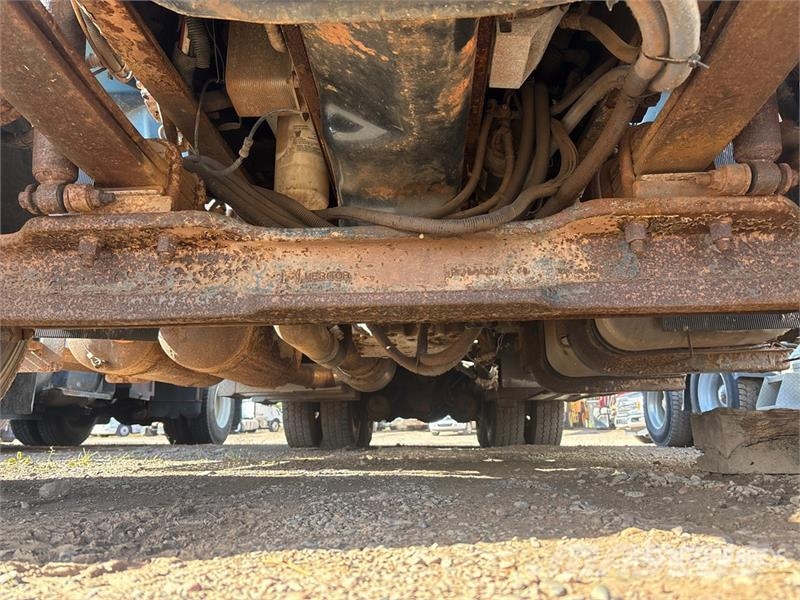 International 50 ft on International 7400 6x4 Bucket Truck (Ino 卡車裝載高空作業車