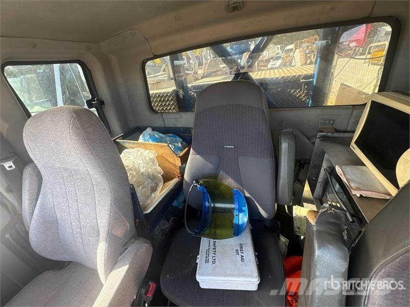 International 7400 Polovni mobilni kamioni za bušenje