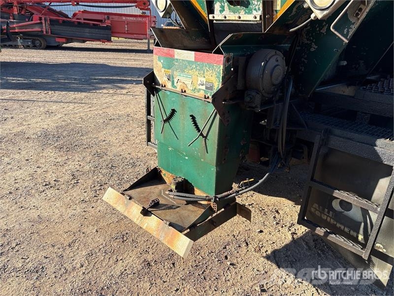 International 7400 Plogbilar