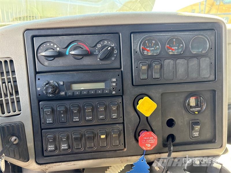 International 7400 Kiper tovornjaki