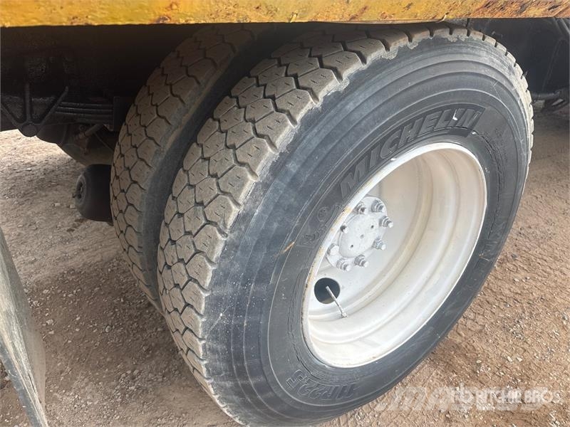 International 7400 Komunalna vozila