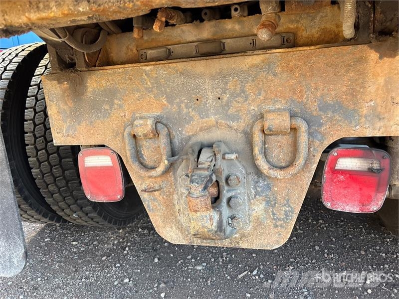 International 7400 Kiper tovornjaki
