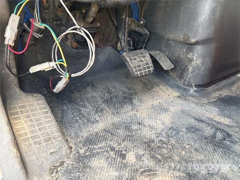 International 7400 Tipper trucks
