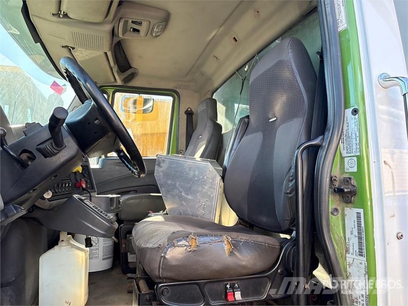 International 7400 Kiper tovornjaki