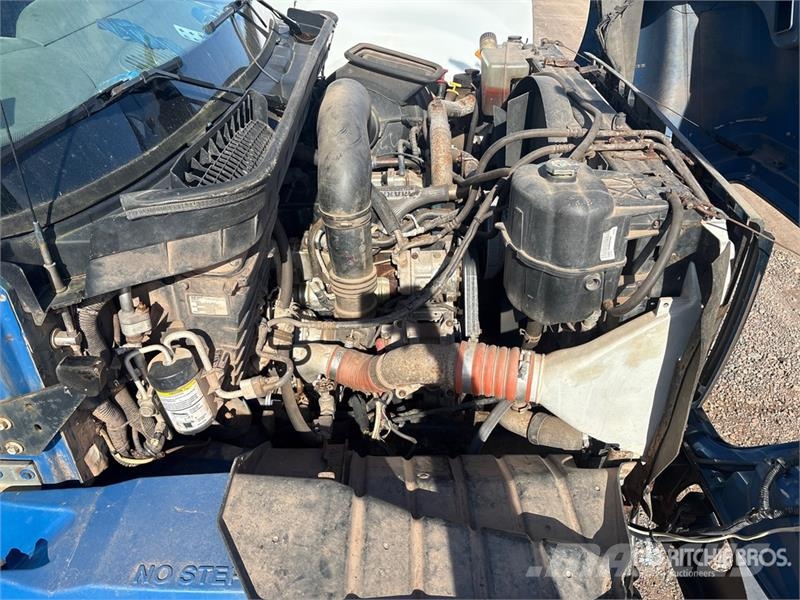 International 7400 Polovni mobilni kamioni za bušenje