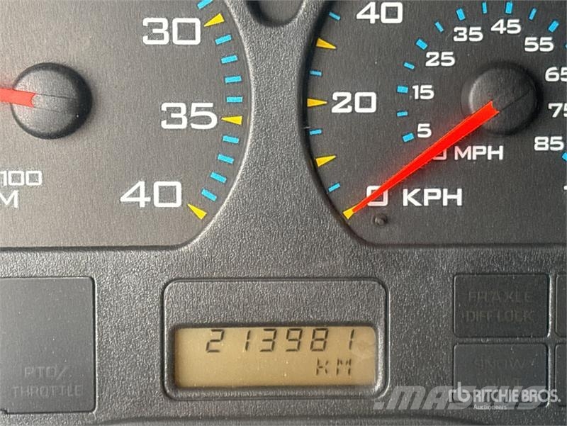 International 7400 Komunalna vozila