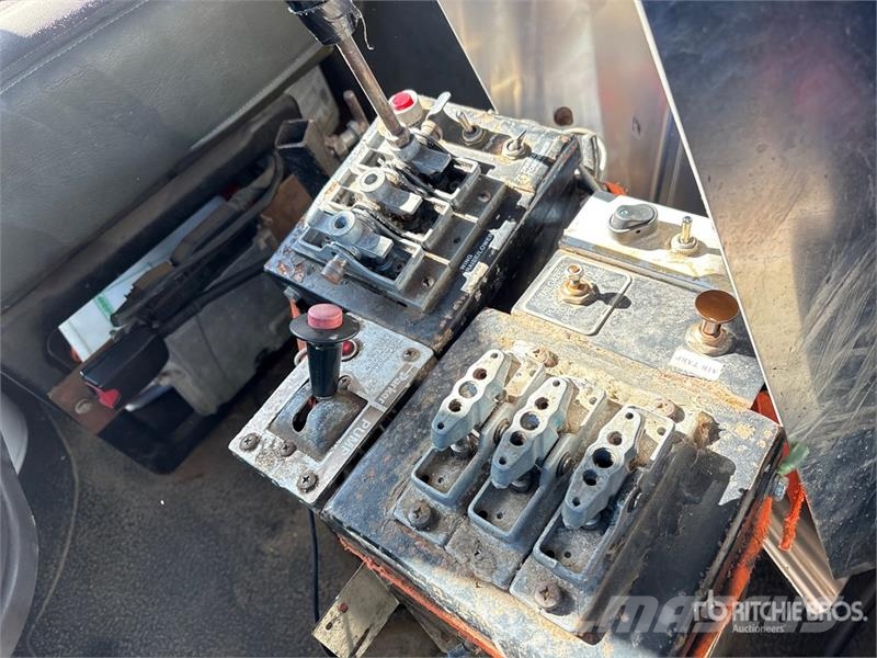 International 7400 Kiper tovornjaki