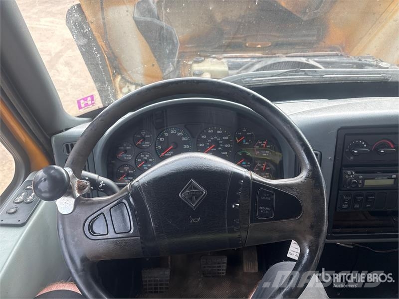International 7400 Komunalna vozila