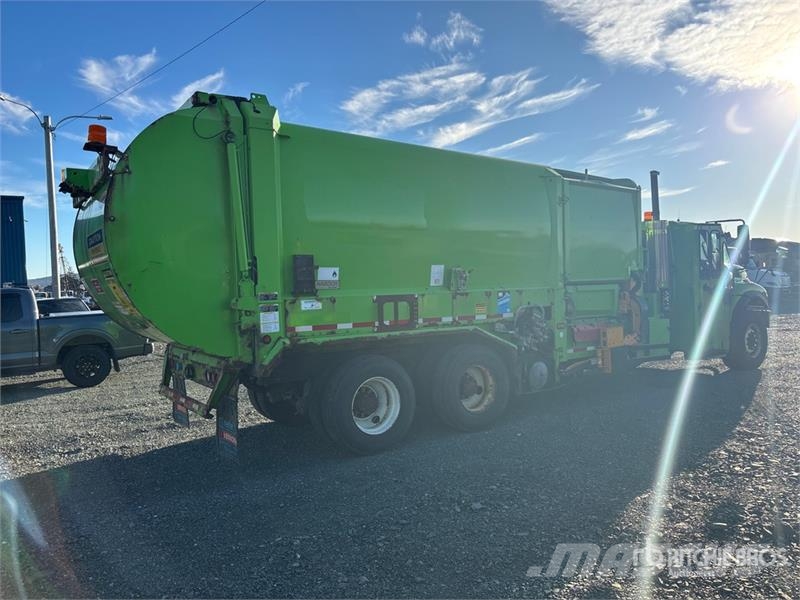 International 7500 Сміттєвози