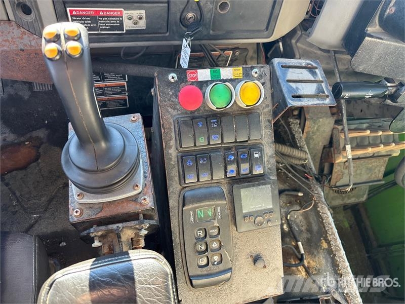 International 7500 Atkritumu izvešanas transports