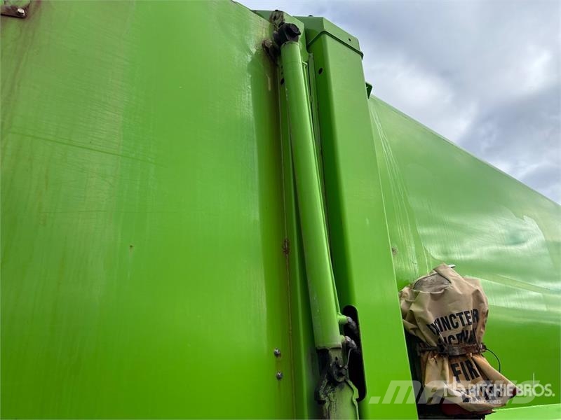 International 7500 Грузовики-Самосвалы