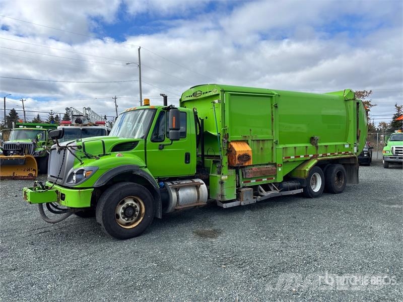 International 7500 Грузовики-Самосвалы