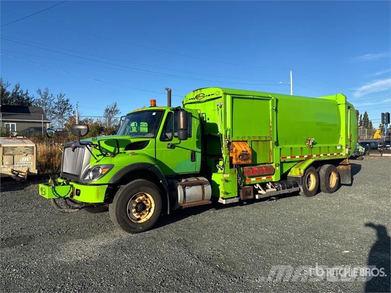 International 7500 Сміттєвози