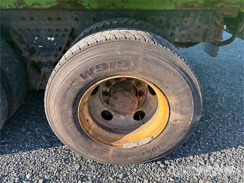 International 7500 Сміттєвози