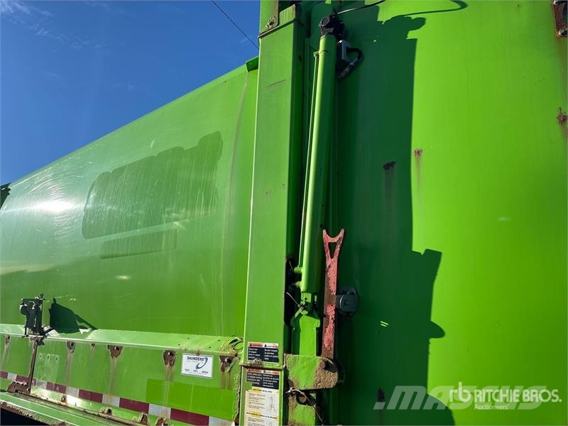International 7500 Сміттєвози