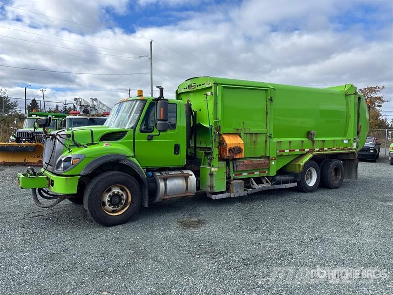 International 7500 Грузовики-Самосвалы