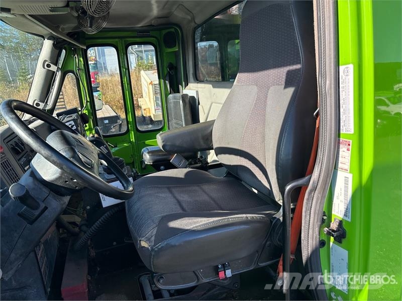International 7500 Atkritumu izvešanas transports