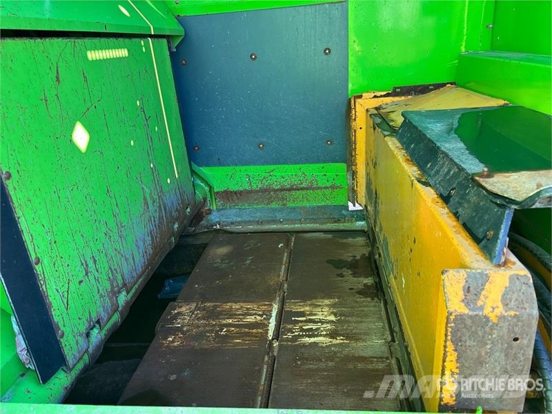International 7500 Сміттєвози
