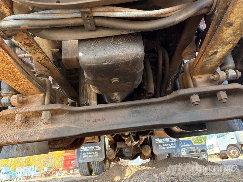 International 7500 Lastbiler med tip