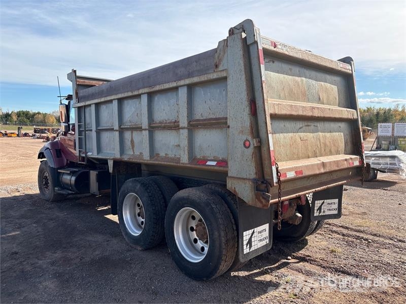 International 7500 Lastbiler med tip