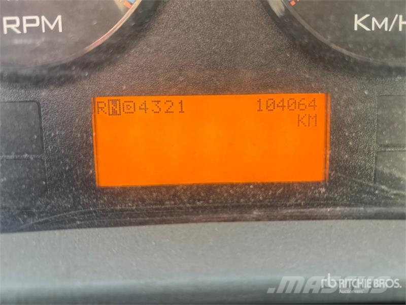 International 7500 Сміттєвози
