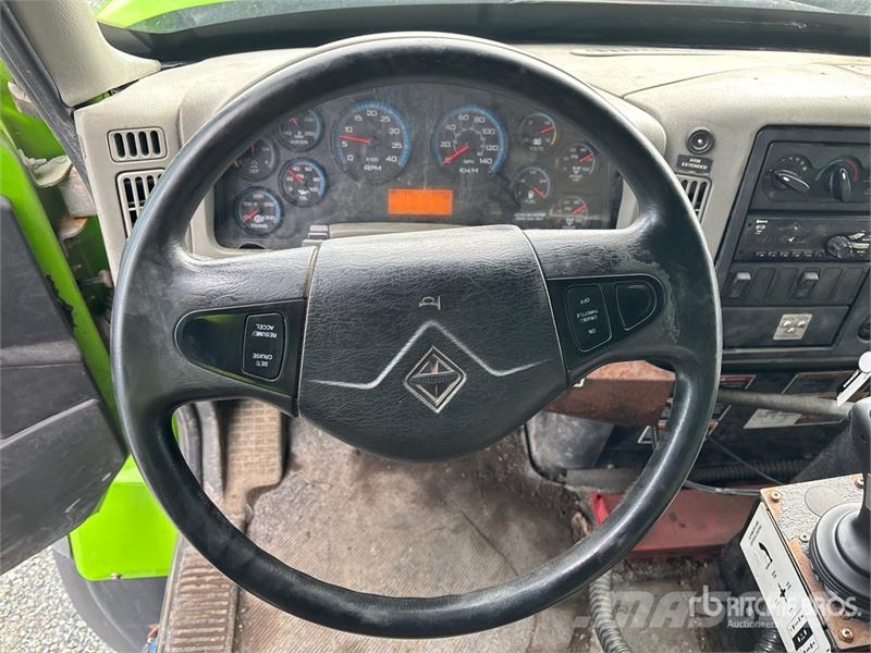 International 7500 Грузовики-Самосвалы