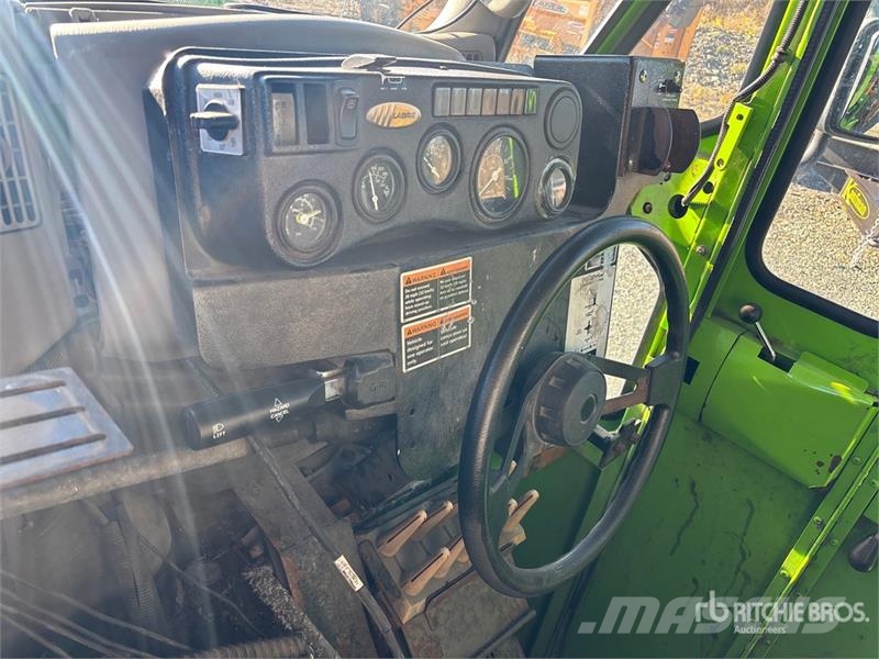 International 7500 Atkritumu izvešanas transports