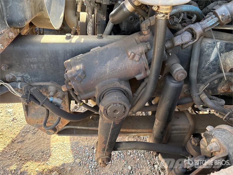 International 7500 Lastbiler med tip