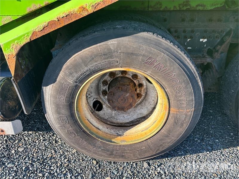International 7500 Сміттєвози