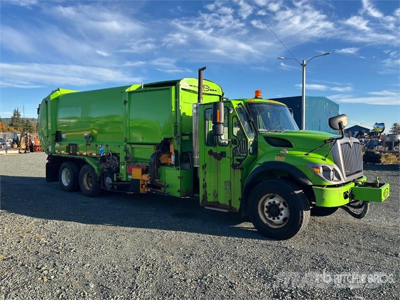International 7500 Сміттєвози