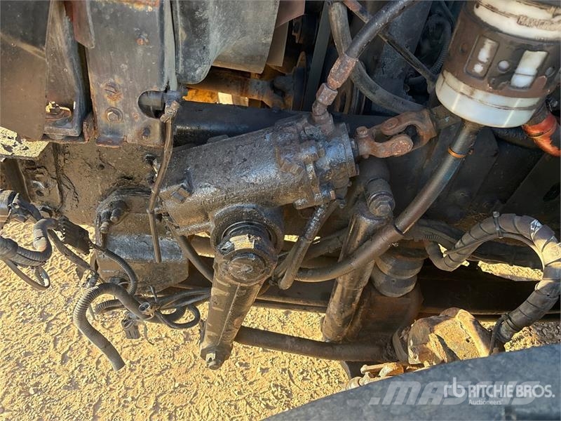 International 7600 시립/다목적 차량