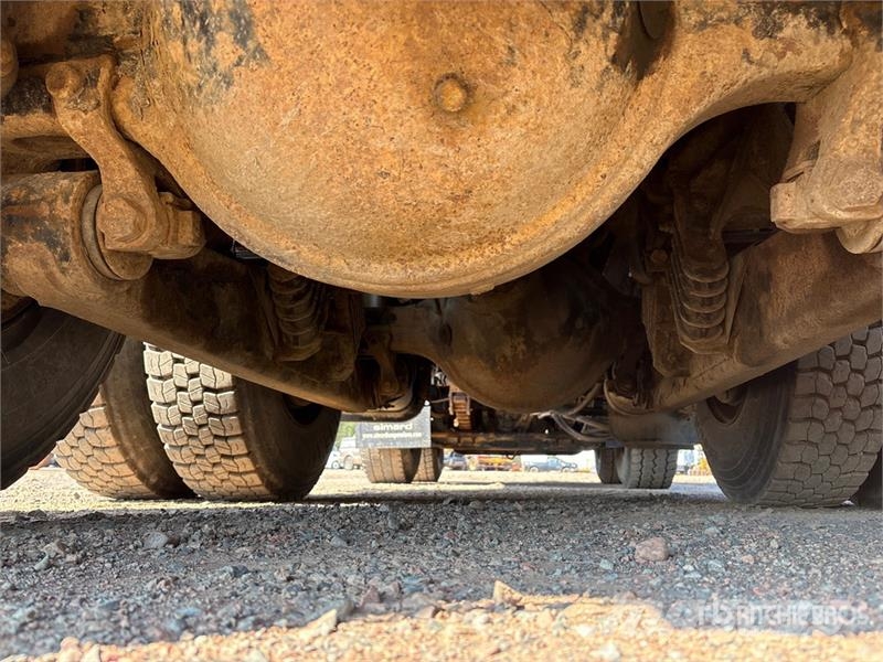 International 7600 شاحنات قلابة
