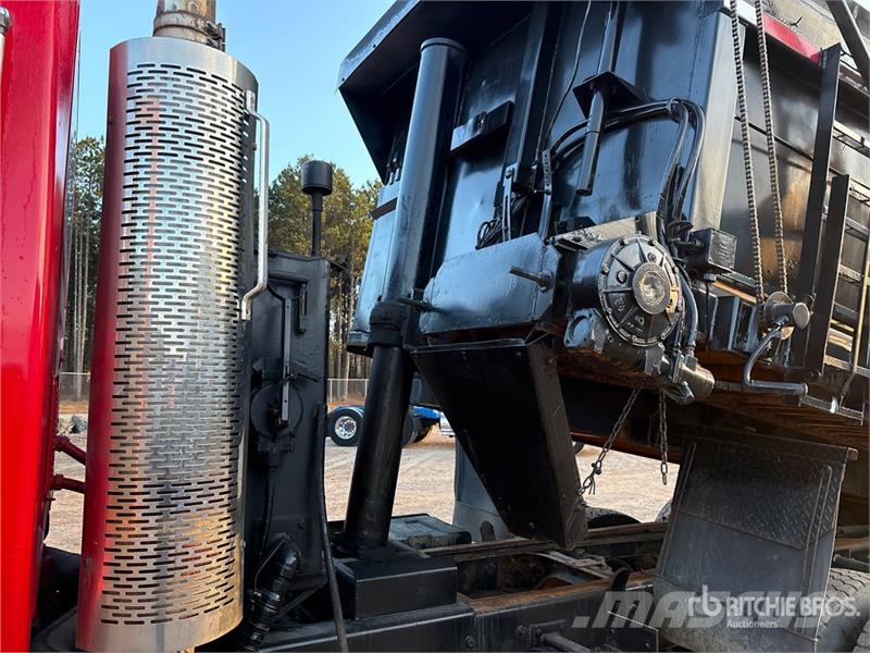 International 7600 시립/다목적 차량