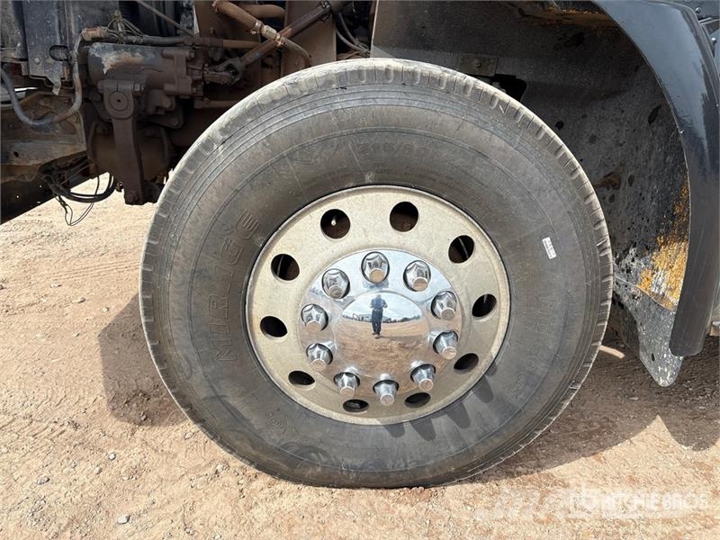 International 9200i Autobasculanta