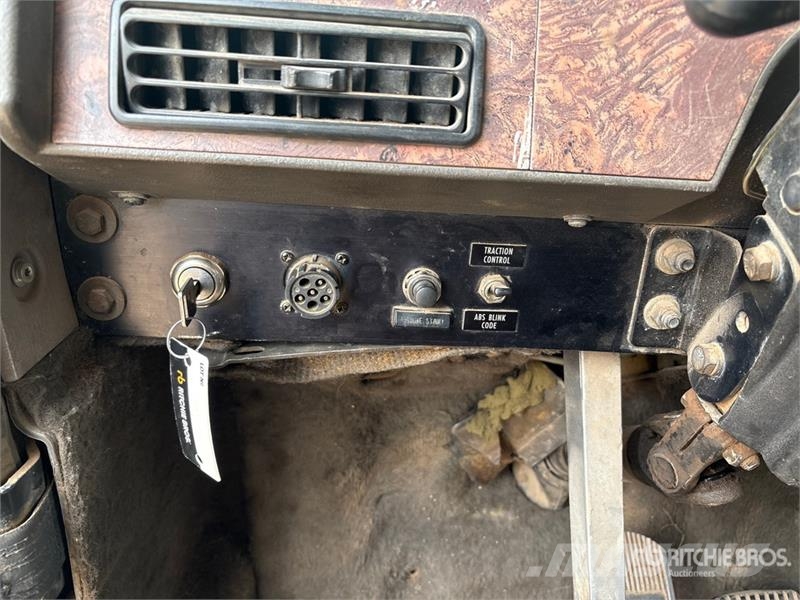 International 9200i Autobasculanta