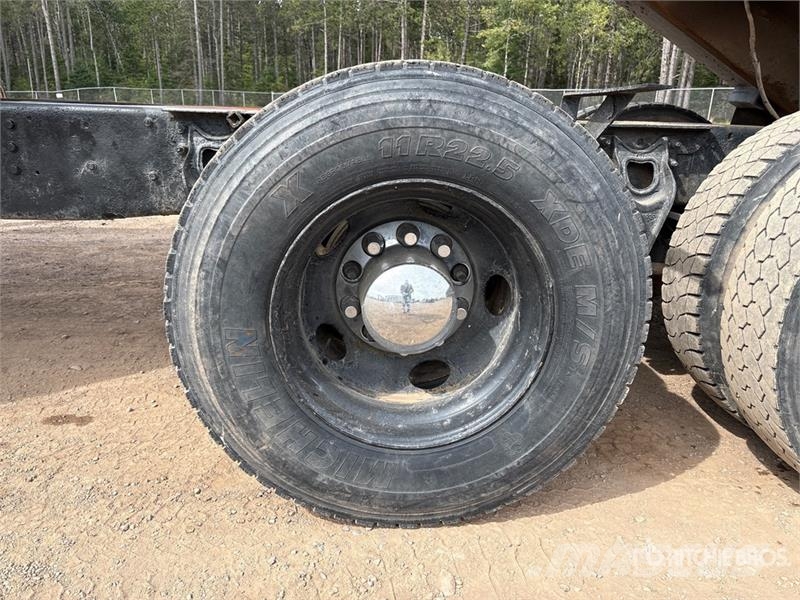 International 9200i Autobasculanta