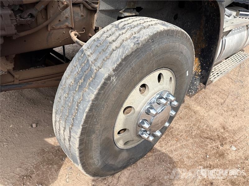 International 9200i Autobasculanta