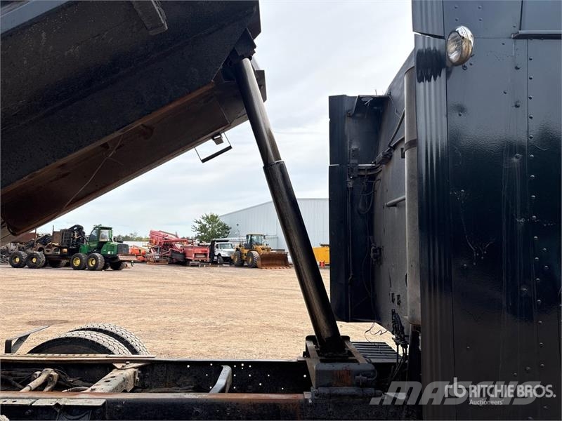 International 9200i Autobasculanta
