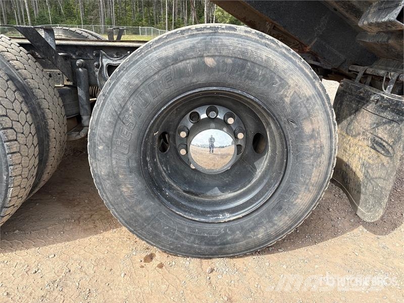 International 9200i Autobasculanta