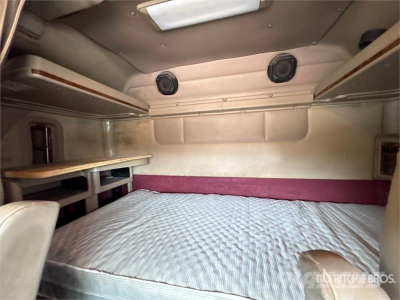 International 9900i 6x4 T/A Sleeper Truck Tractor Trekkers