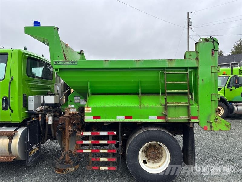 International HV607 4x2 Snow Plow Truck Комунальні автомобілі / автомобілі загального призначення