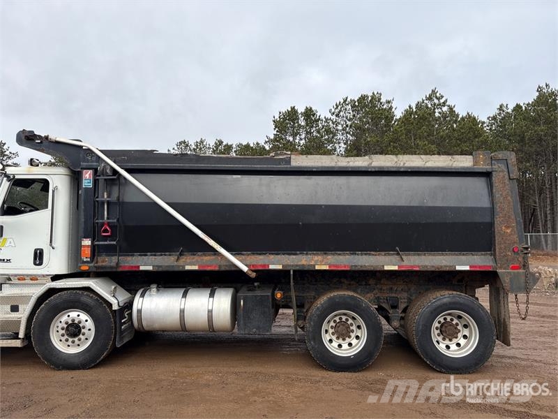 International HX620 Tipper trucks