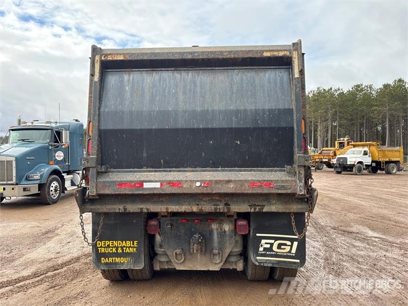 International HX620 Tipper trucks
