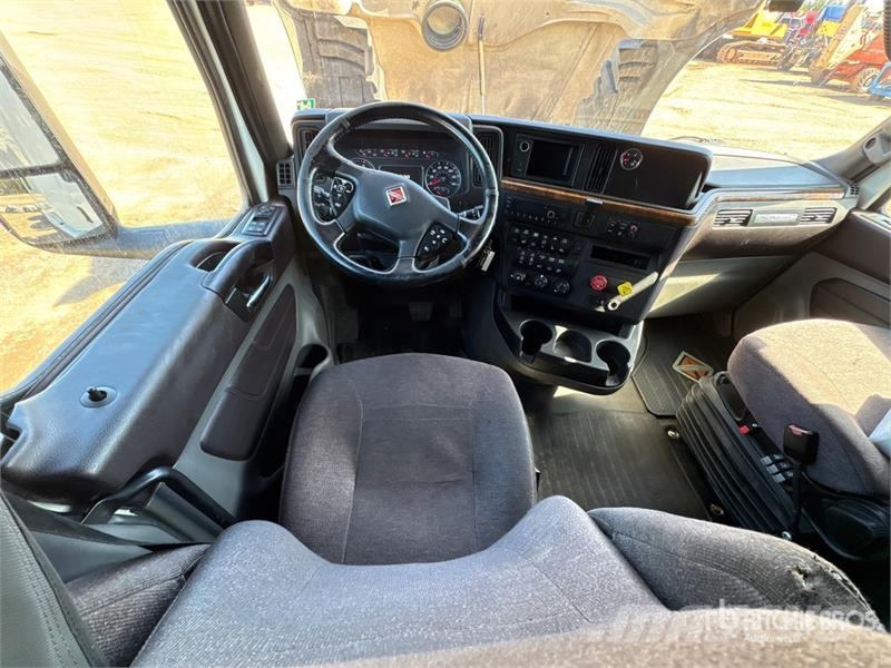International LT625 Cabezas tractoras