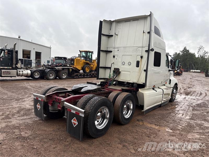 International LT625 Tracteur routier