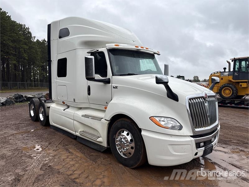 International LT625 Tracteur routier