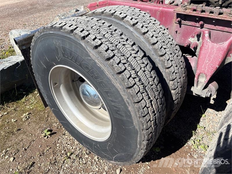 International LT625 Cabezas tractoras
