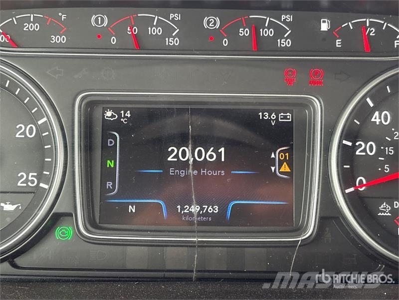 International LT625 Vetopöytäautot