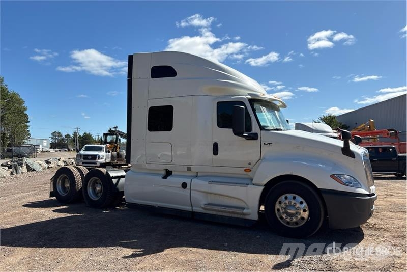 International LT625 Prime Movers